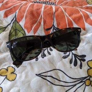 Ray-Ban New Wayfarer sunnies